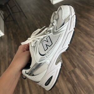 New Balance 530 Women’s Size 7.5 (Men 6) D in blue silver normal width